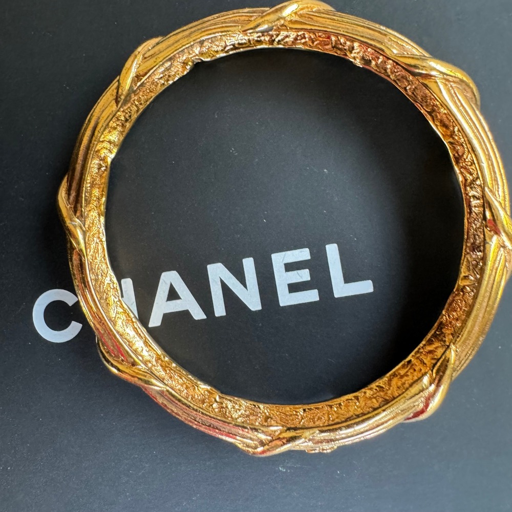 Chanel Vintage Textured Rope CC Logo Bangle Bracelet Season 23 Collection 80s